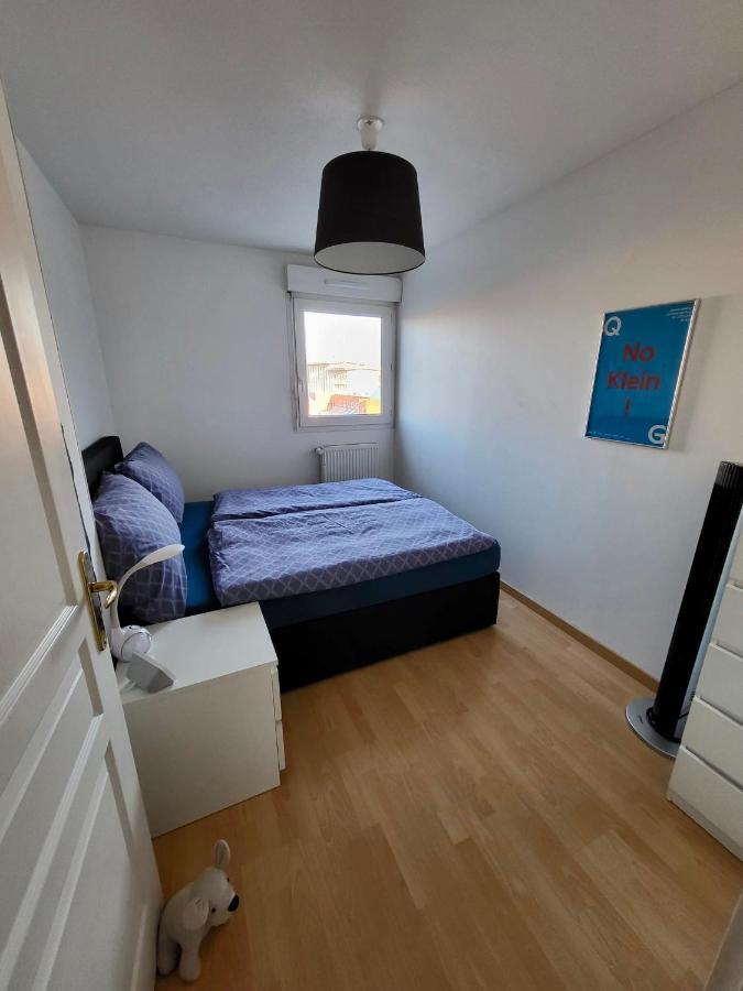 Tichnich Appartement - 2 Bedrooms - 1 Min Away From Train Station アンヌマス エクステリア 写真